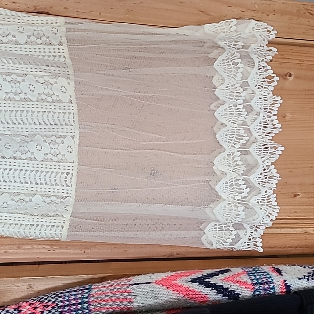 Sheer top - Picture 3 of 5